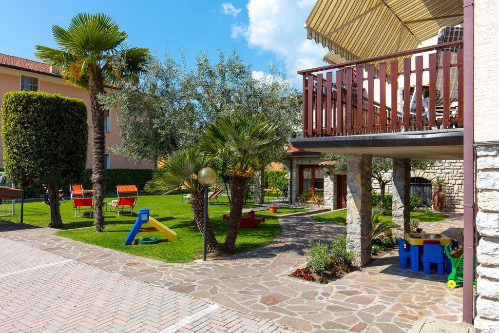 Villa Mariarosa Apartments Tignale Eksteriør billede