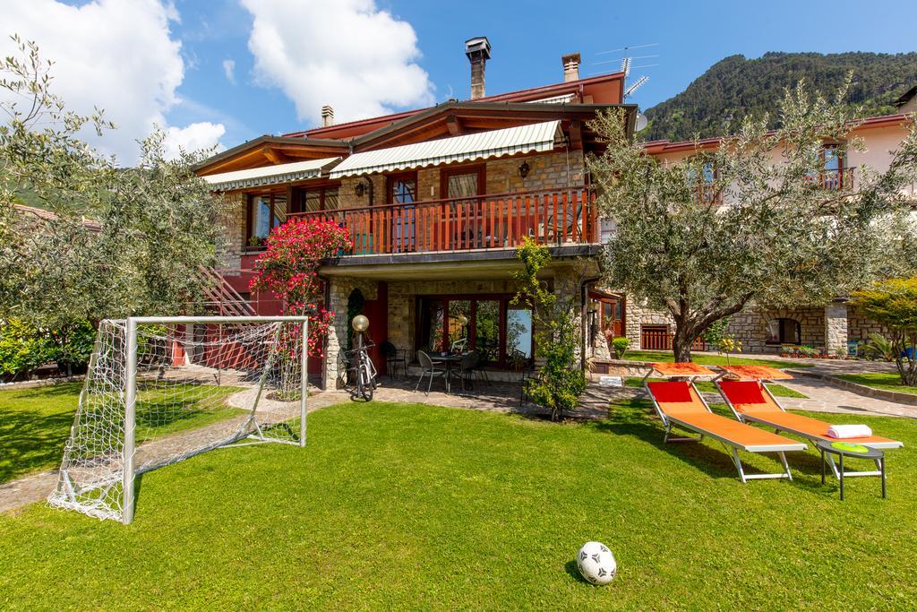 Villa Mariarosa Apartments Tignale Eksteriør billede